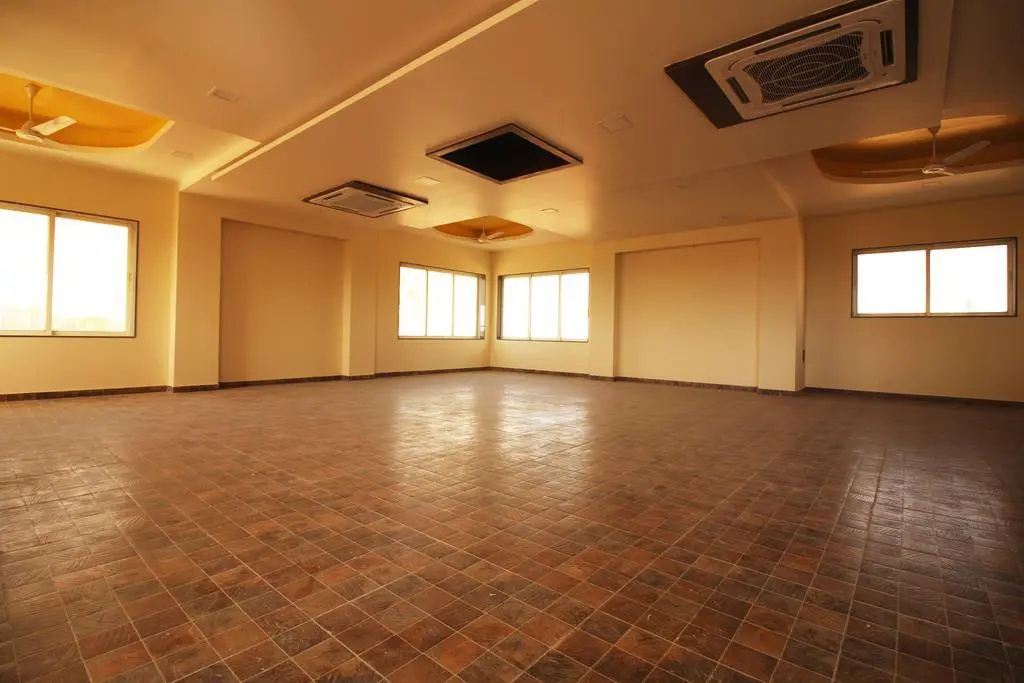 Hotel Vraj Inn