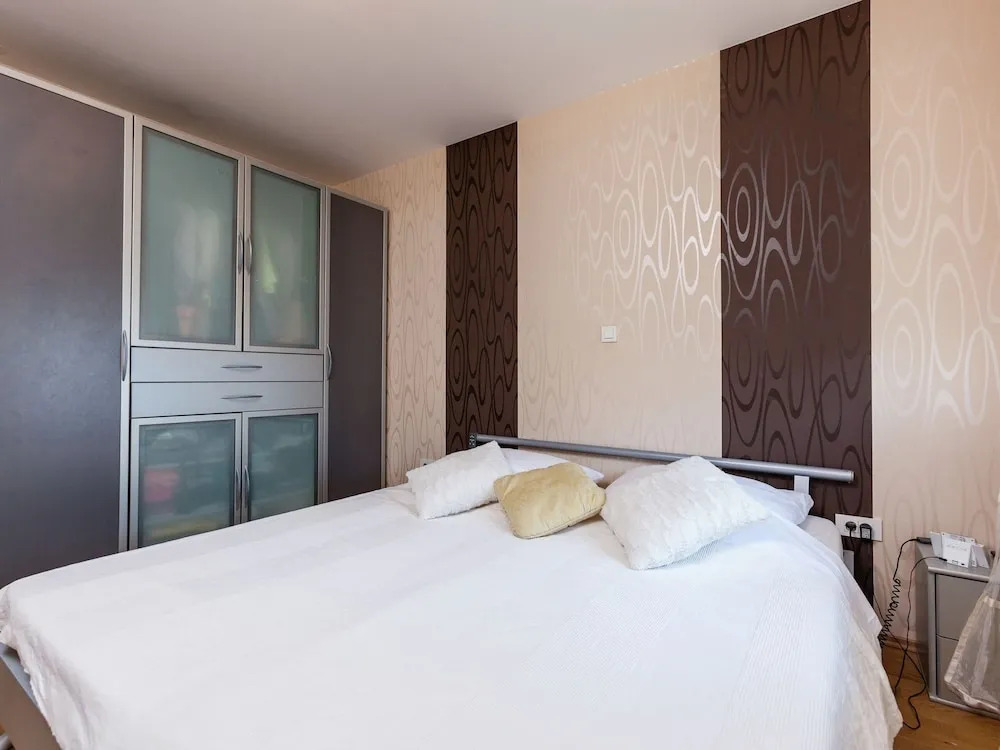 Modern Holiday Home at Podstrana with Hot Tub & Sauna