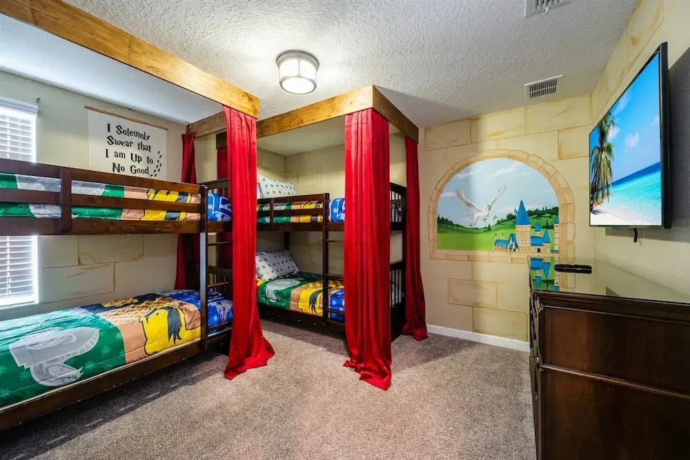 9BR Villa Home Theater Pool Sleeps 16