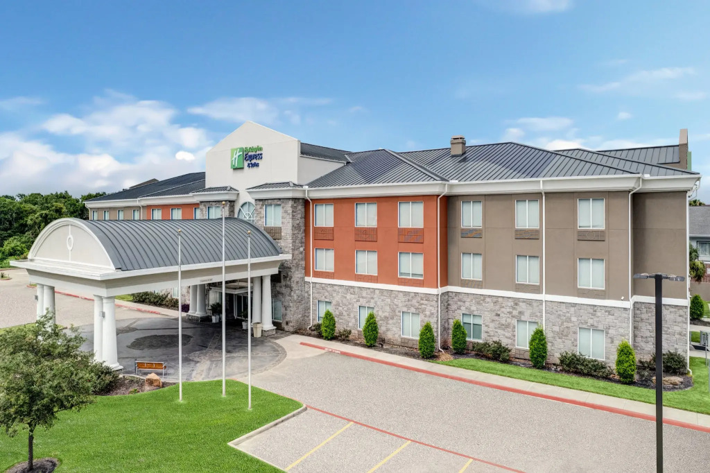 Holiday Inn Express Hotel & Suites Clute-Lake Jackson by IHG