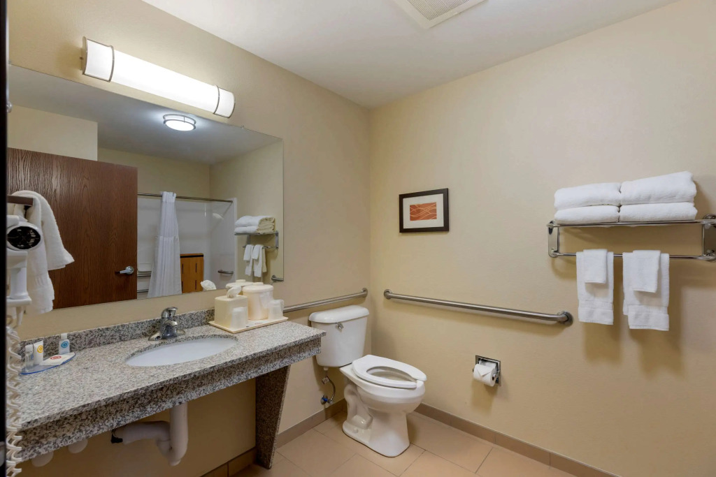 Comfort Inn & Suites Marion I-57