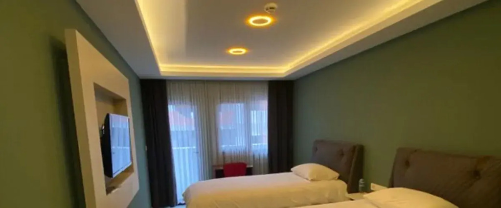 Izmirli Otel