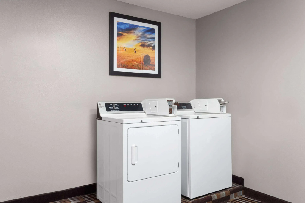 Microtel Inn by Wyndham Janesville
