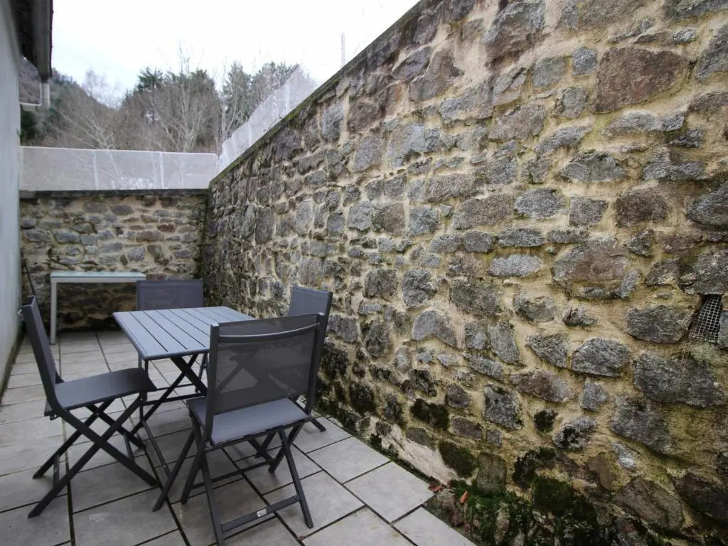 Maison La Bourboule, 2 pièces, 4 personnes - FR-1-608-140