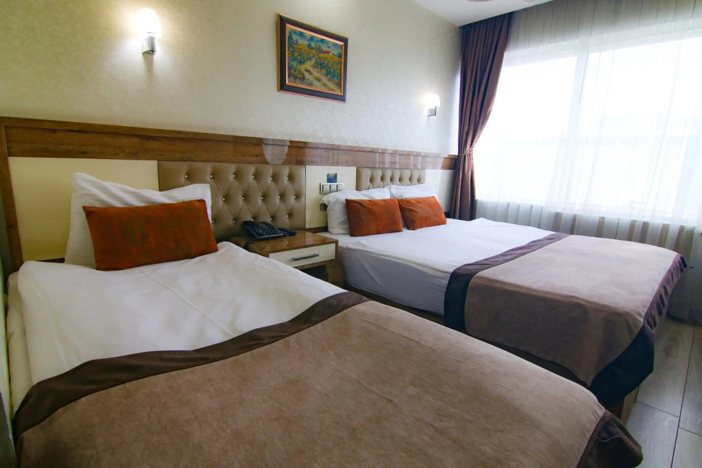 Grand Zara Hotel