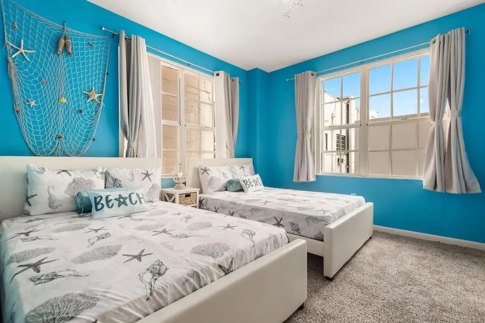 Deluxe Beach Apt