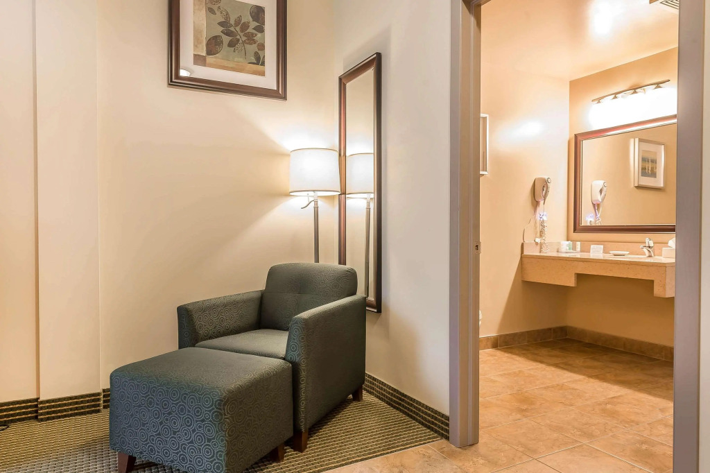 Quality Inn & Suites