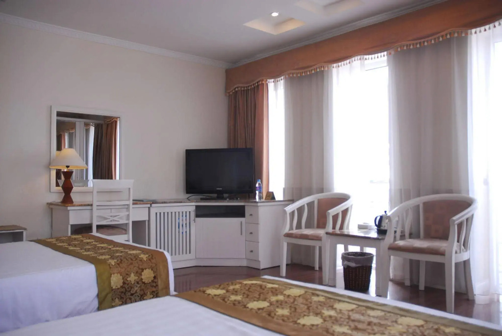 Danly Hotel
