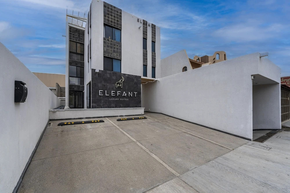 Elefant by Naya Homes