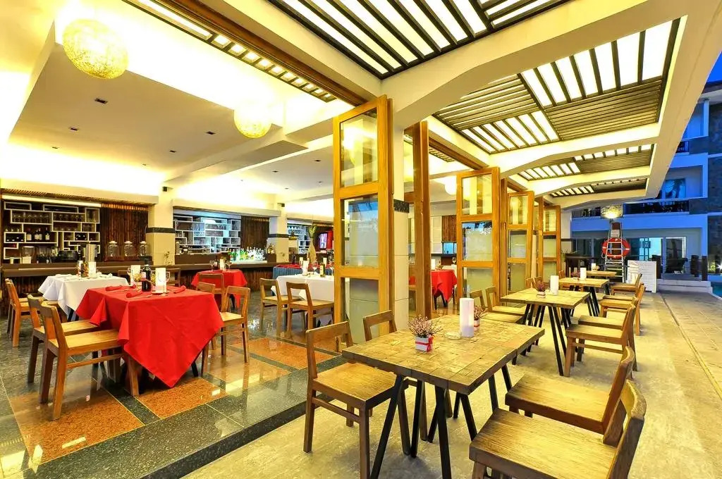 Boracay Ocean Club Beach Resort
