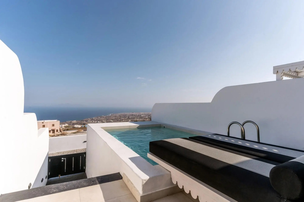 Cresanto Luxury Suites