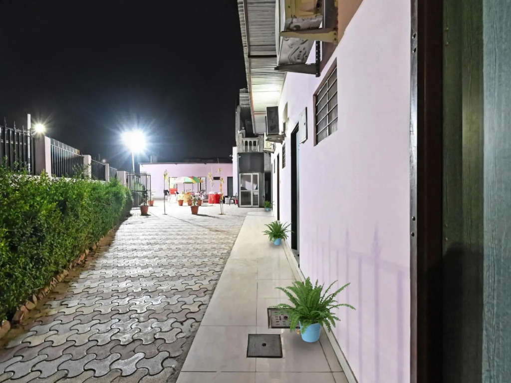 Flagship 87546 Manuhar Guest House