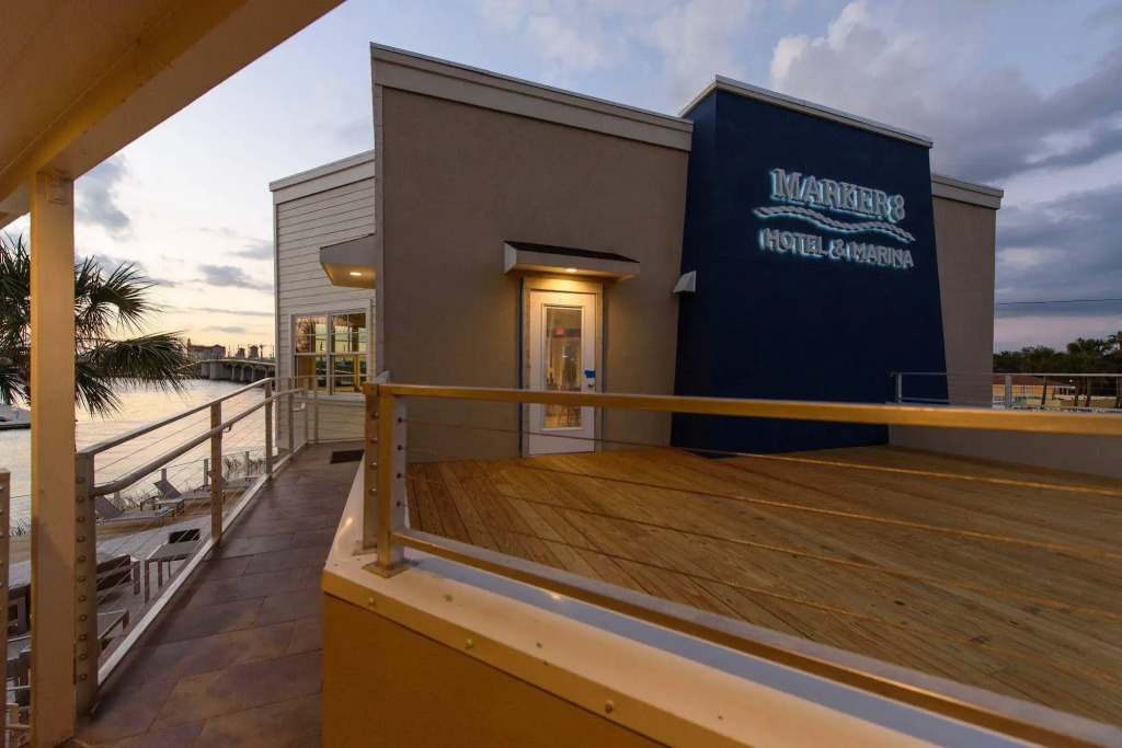 Marker 8 Hotel and Marina