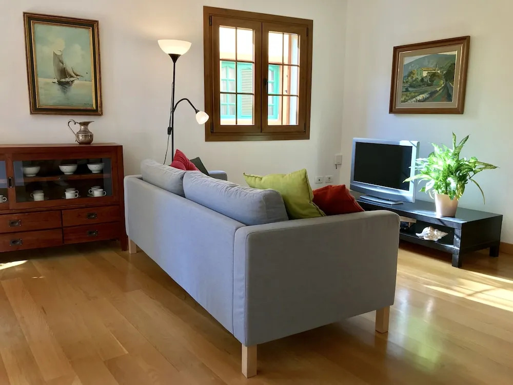 Agüimes Old Town Plaza Apartment