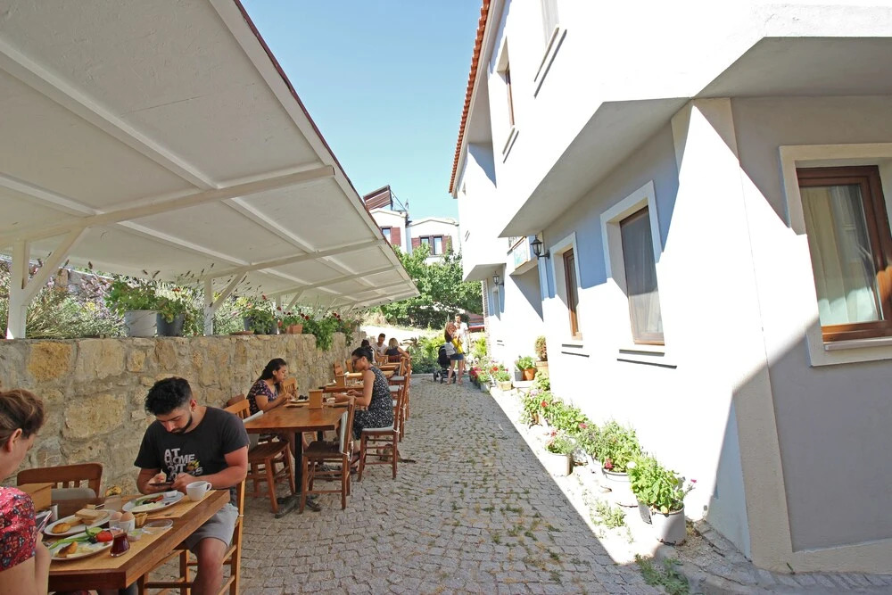 Tenedion Hotel