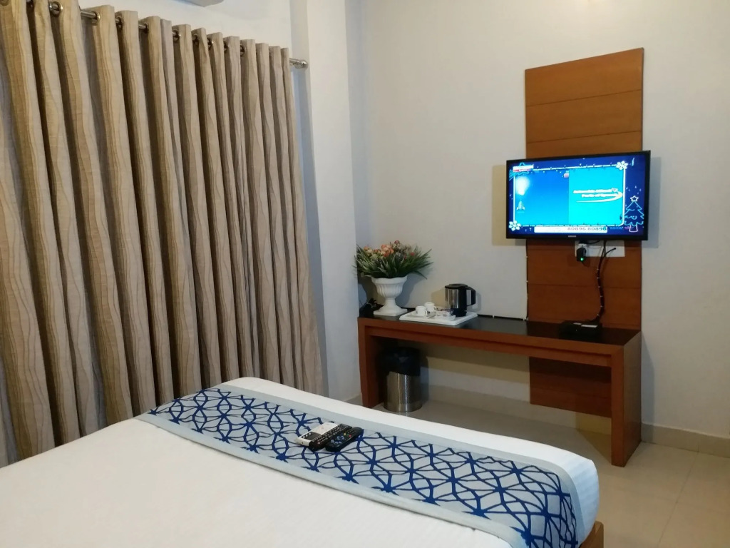 Zaith Residency Near US Consulate and Apollo Hospitals