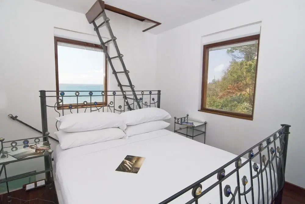 Mount Hartman Bay Estate Private Resort