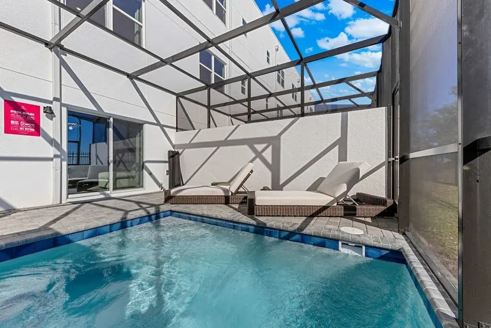 424 Famagusta Dr
