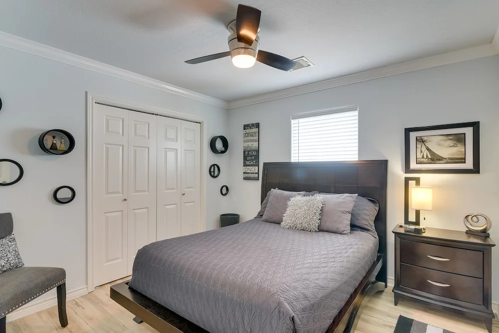 Furnished Patio & Deck: Galveston Escape!