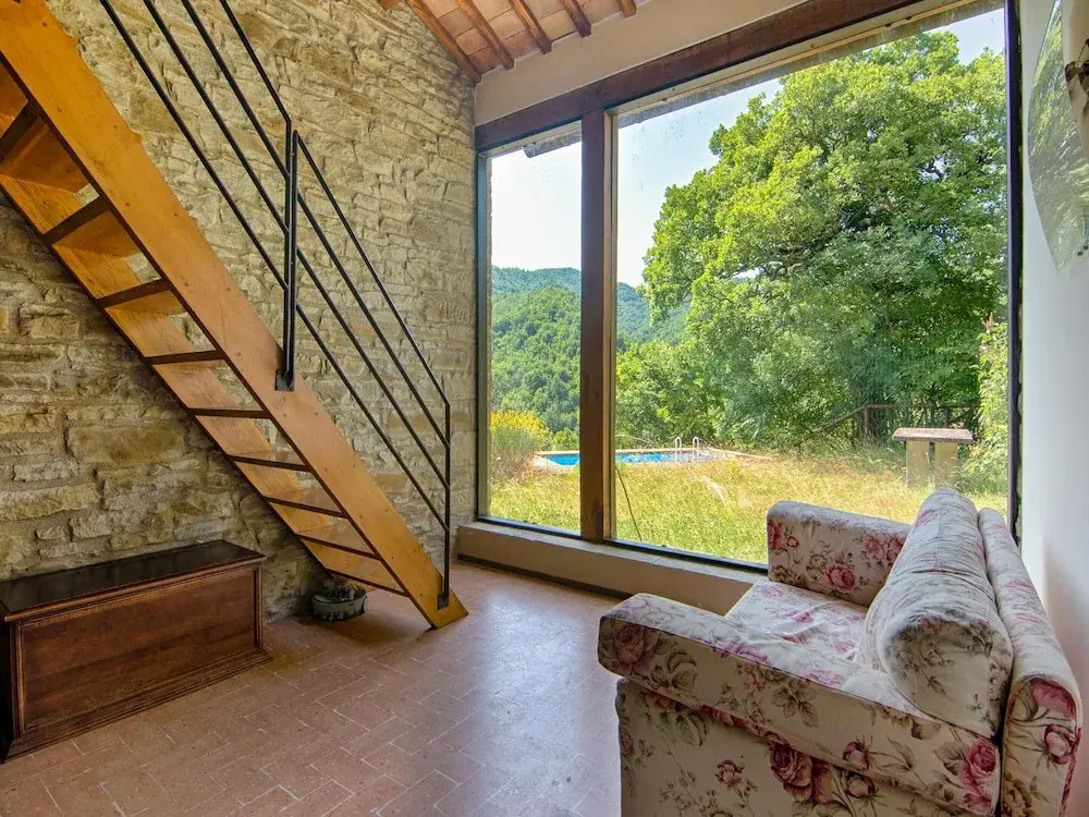 Villa in Borgo Pace with Private Pool