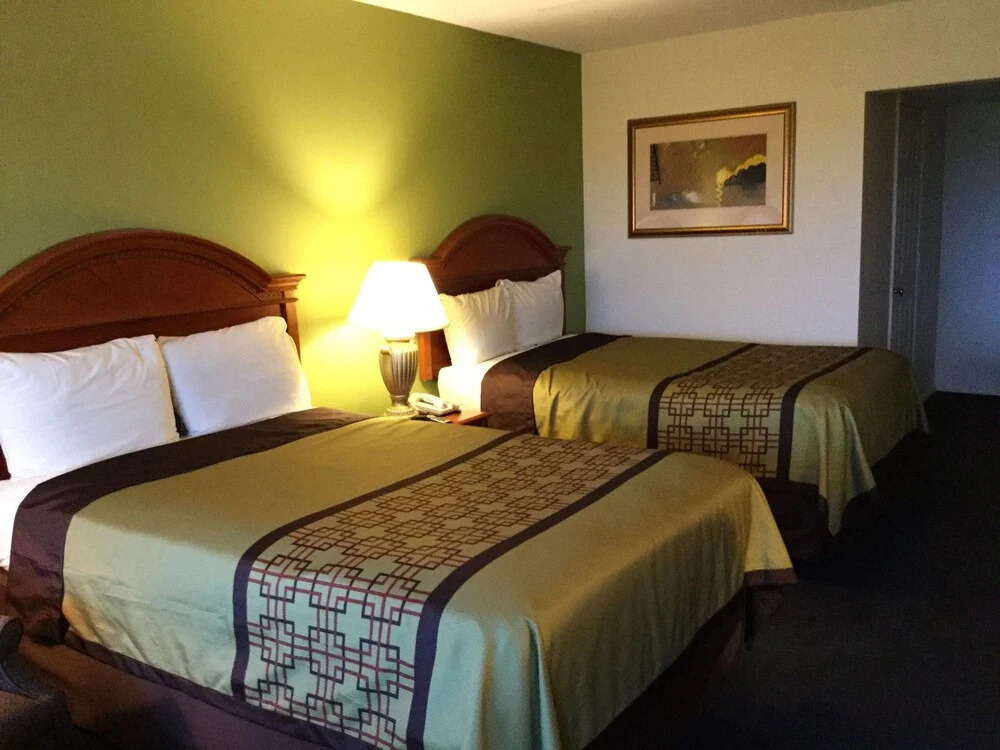 Big Spring Inn Madisonville