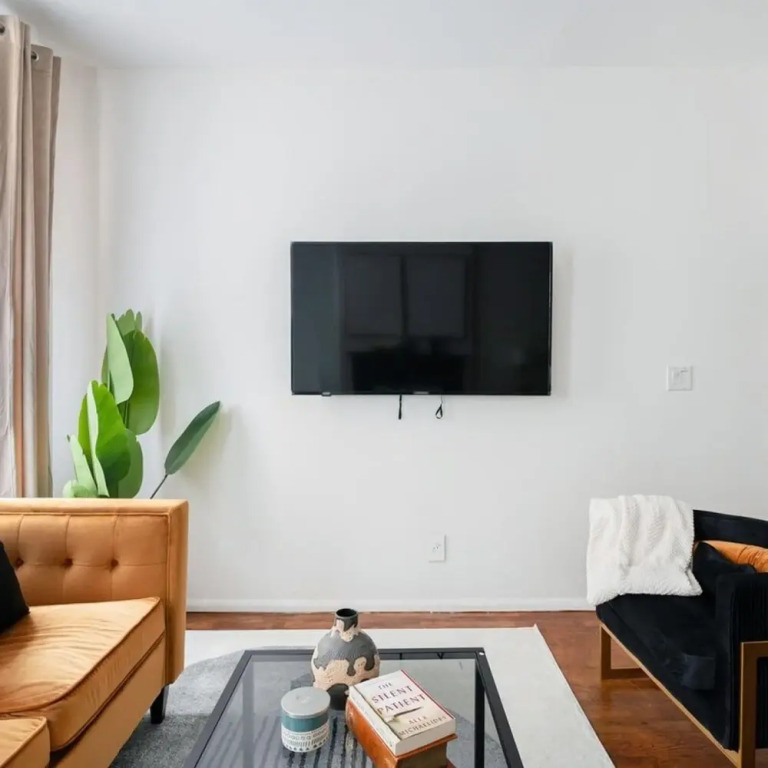 1288-3rn New Renovated 1 Bedroom in UES