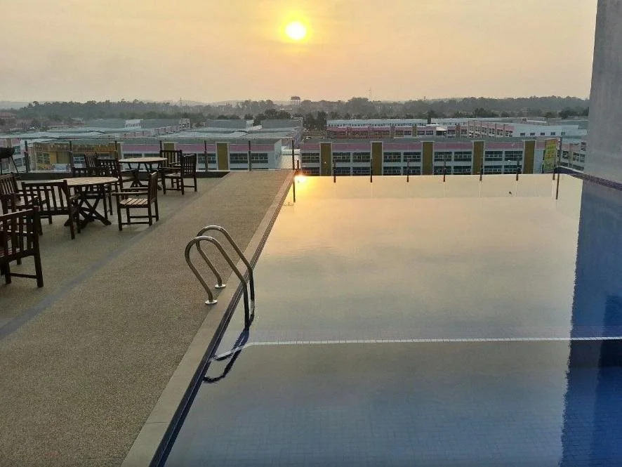 D Hotel