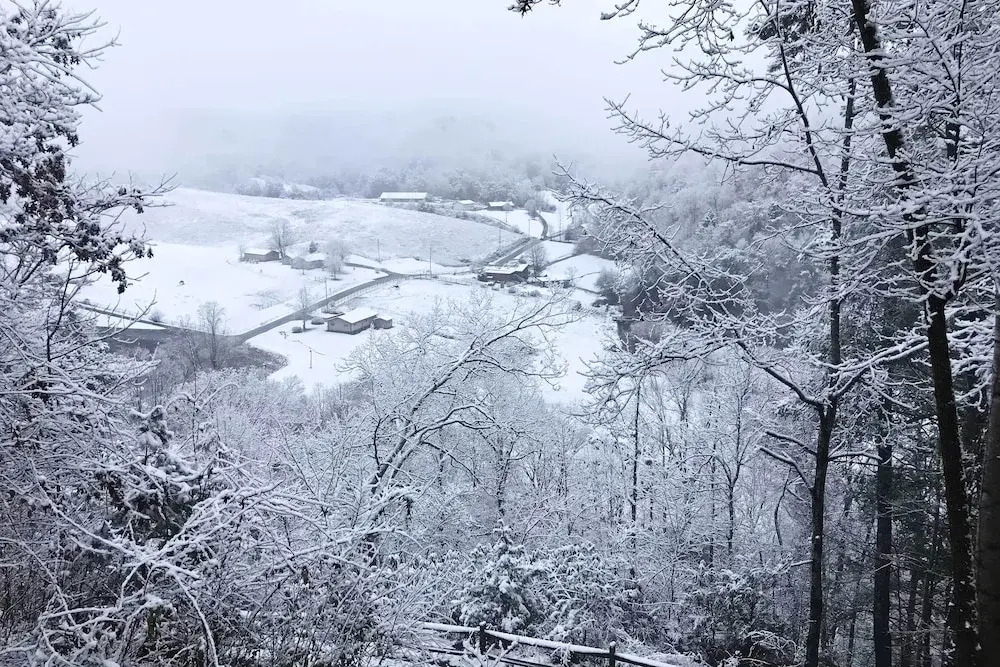 'scenic Solitude' w/ Hot Tub: 3 Mi to Pigeon Forge