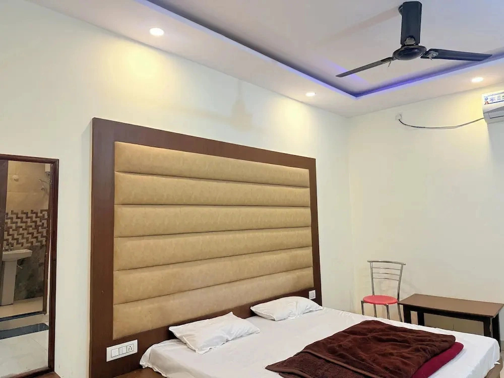 Hotel Darbar