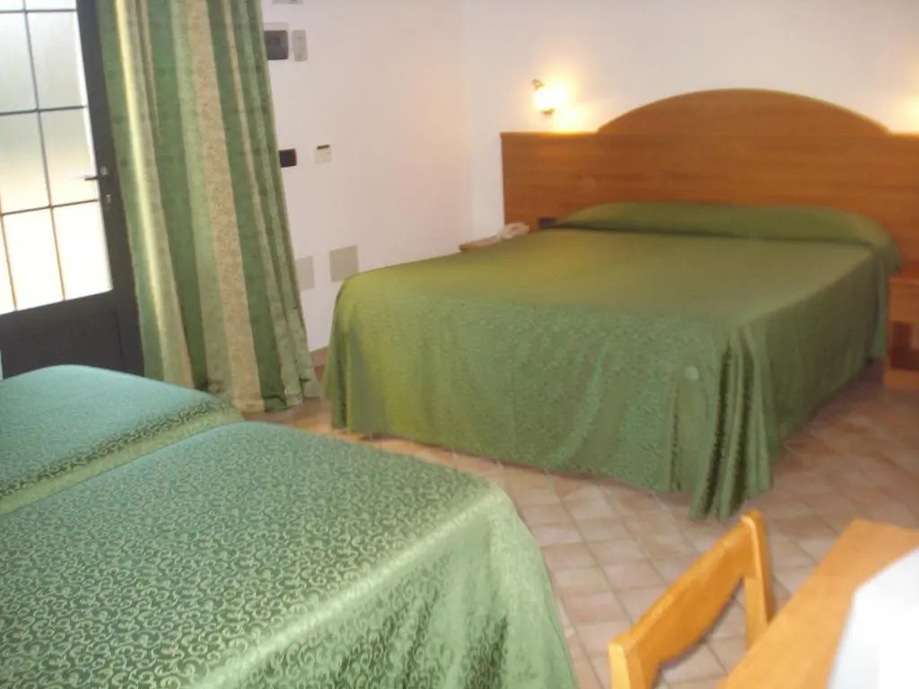 Carlos Hotel