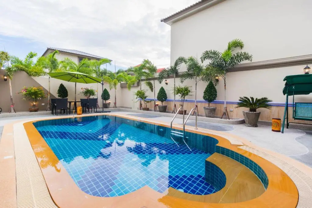 Top Pool Villa Pattaya