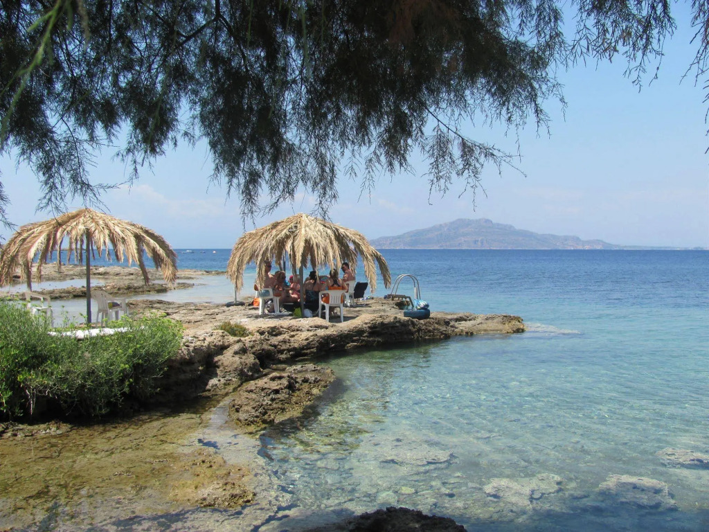 Lakonia Bay Apartments