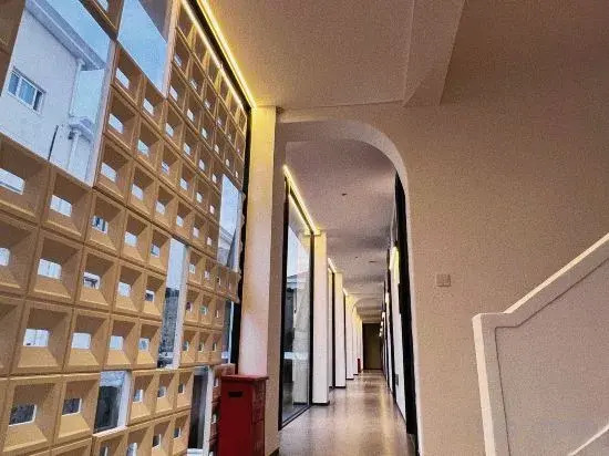 Manshe Hotel