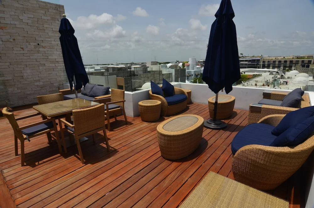 Anah Downtown condo