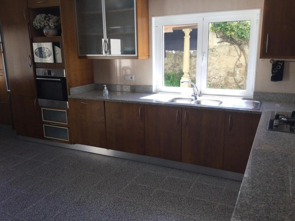 Room solo - Villa Ribeiro On Way to Santiago with Secure Bike Garage - Esposende