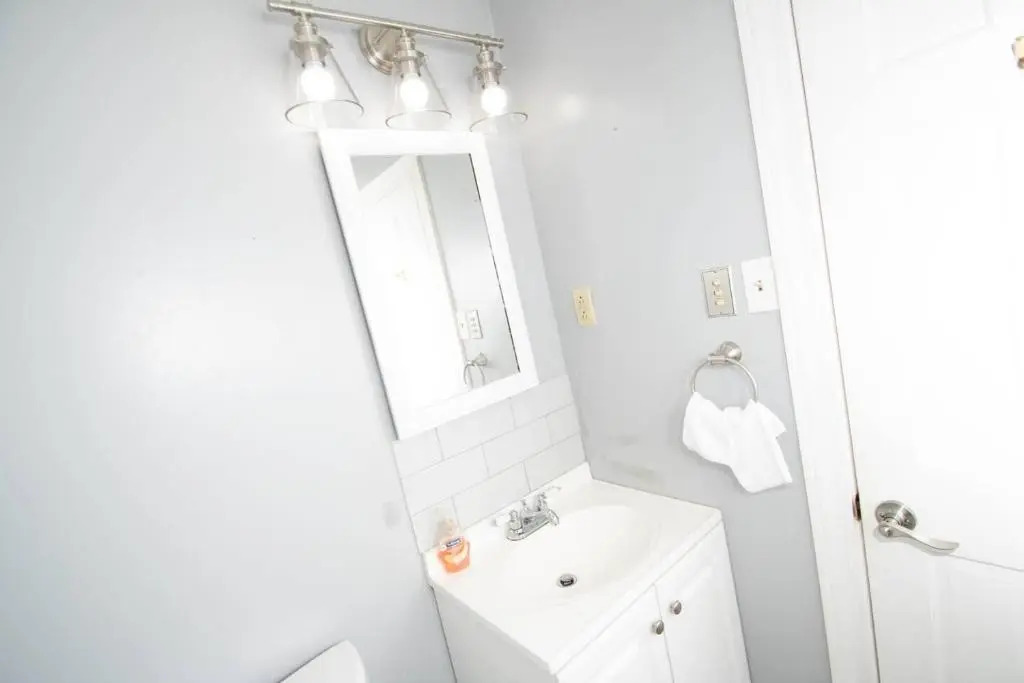House - Sleeps 8 - Parking - Malls Close