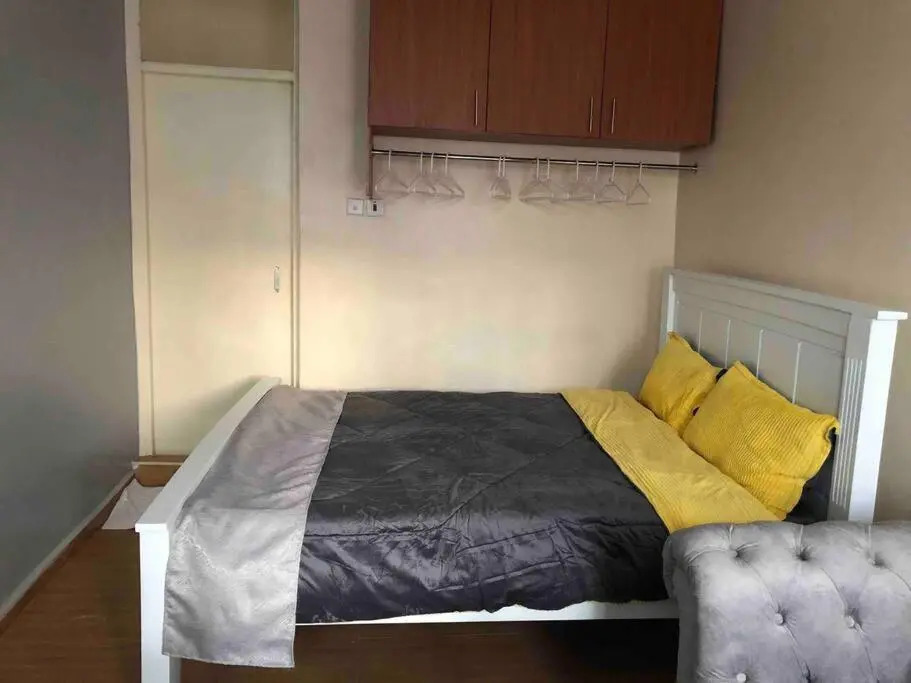 Serenity Studio, Lovely spacious 1-bedroom with ample parking