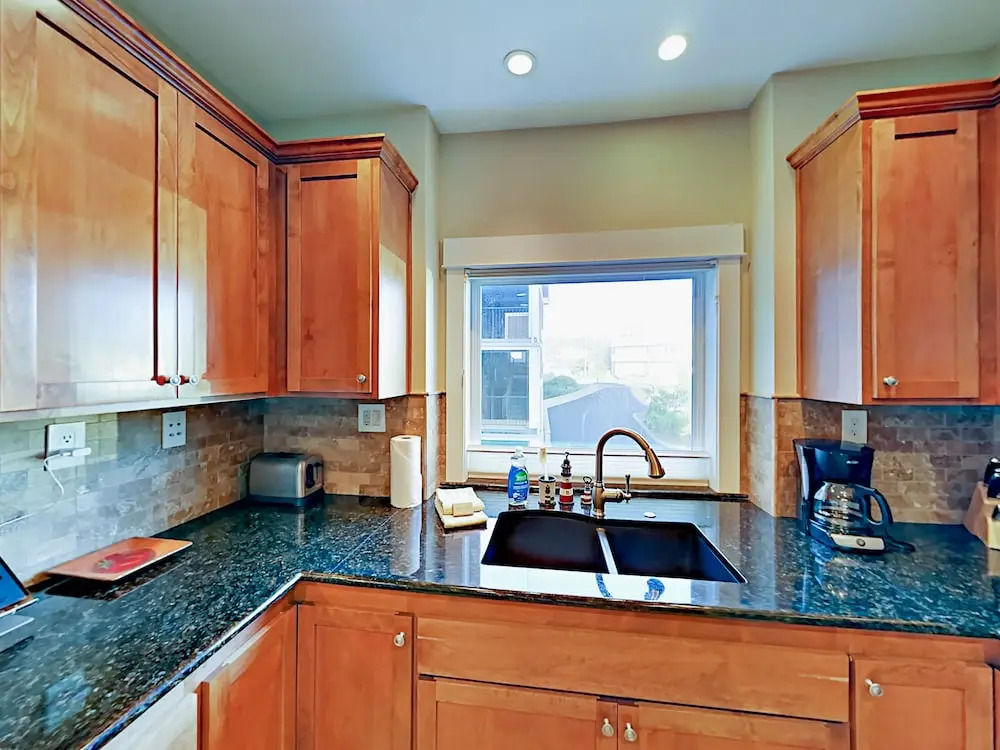 1125 NW Spring St Condo Unit A-203