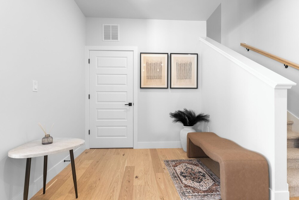 Brightwood #301, Building 2