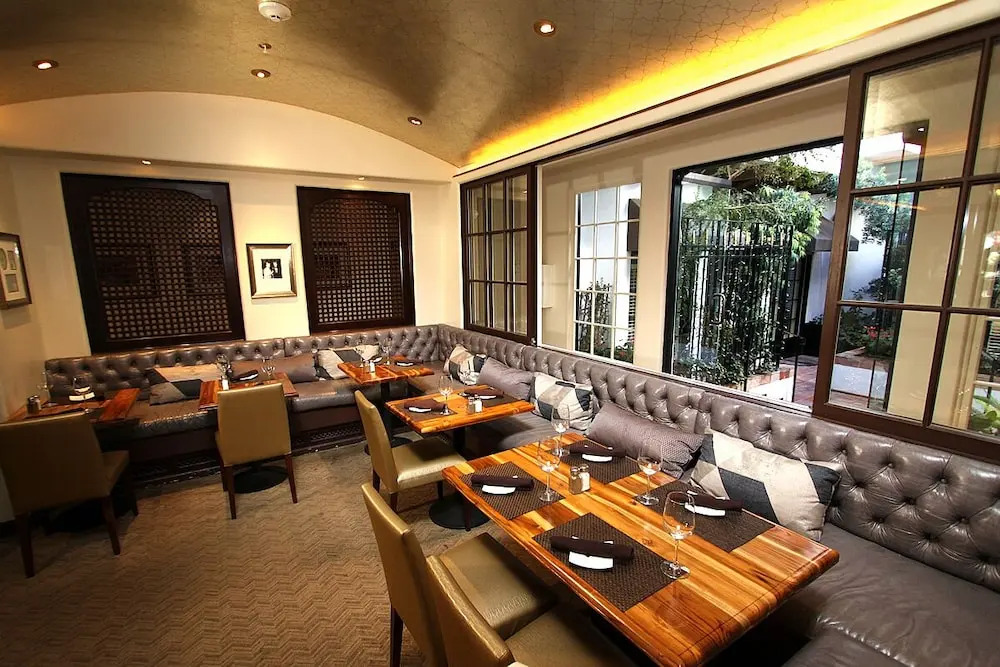 Cypress Inn Carmel-by-the-Sea