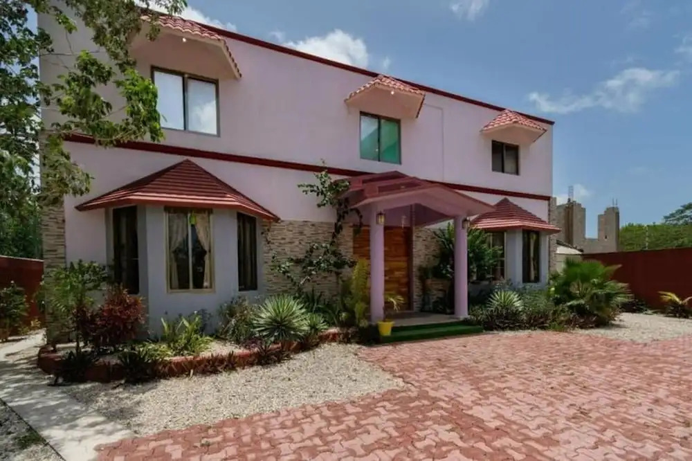 Villa Airport B&B
