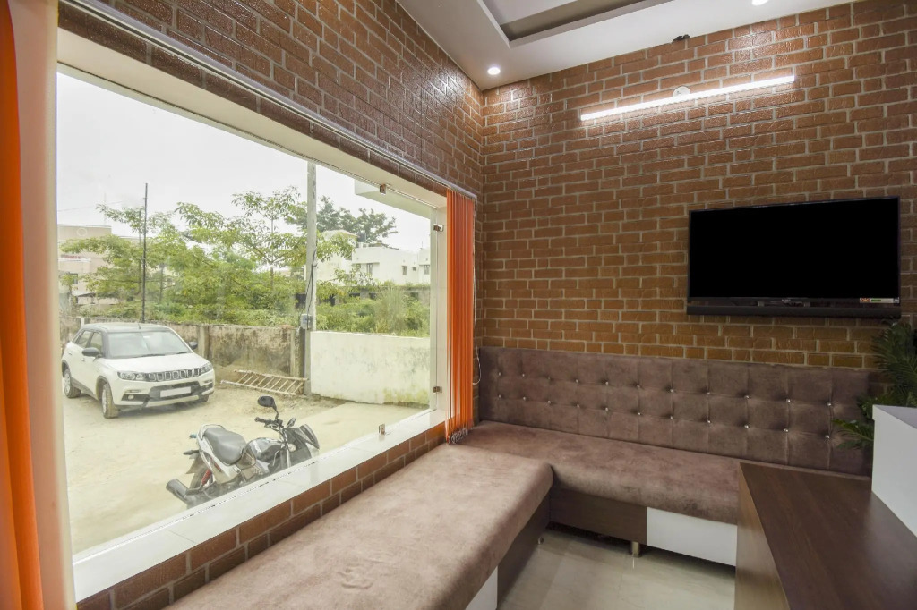 OYO Flagship 75751 Hotel Surya