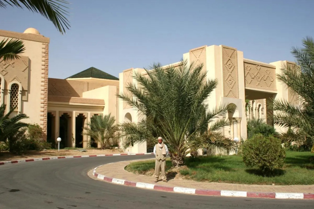 El Mouradi Douz