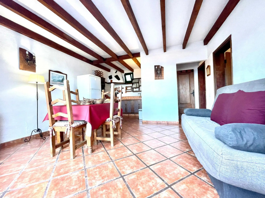 Apartment in rural house with Wifi and ocean view