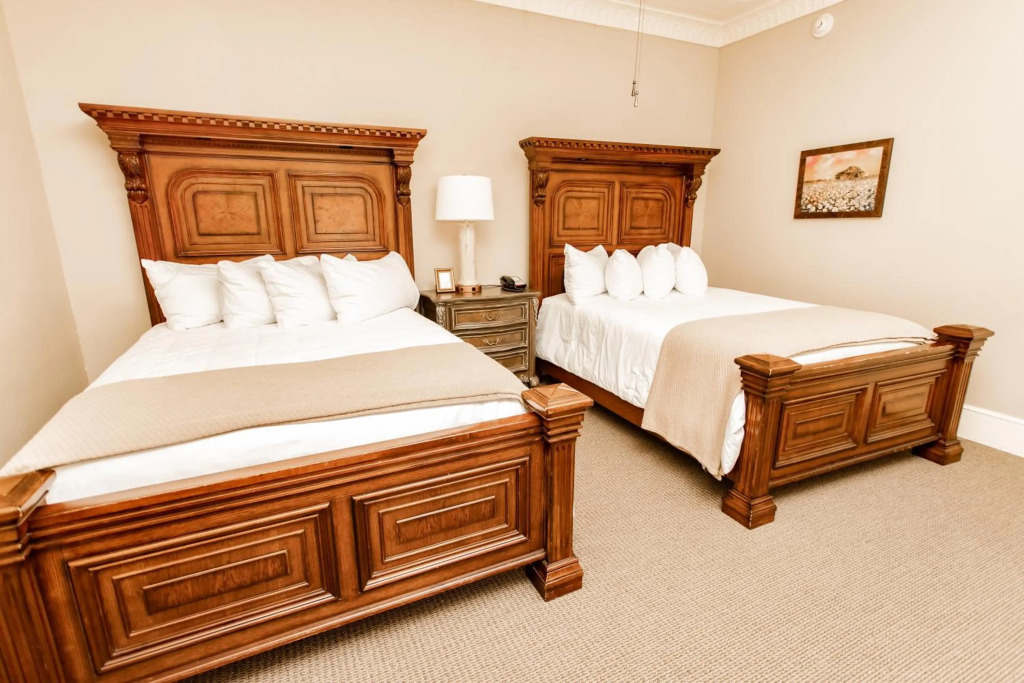 Grand Hotel