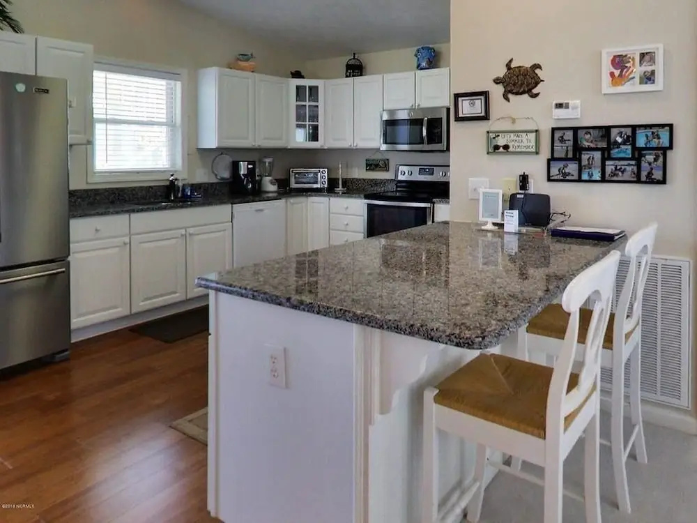 Holden On South - 4 Br Home