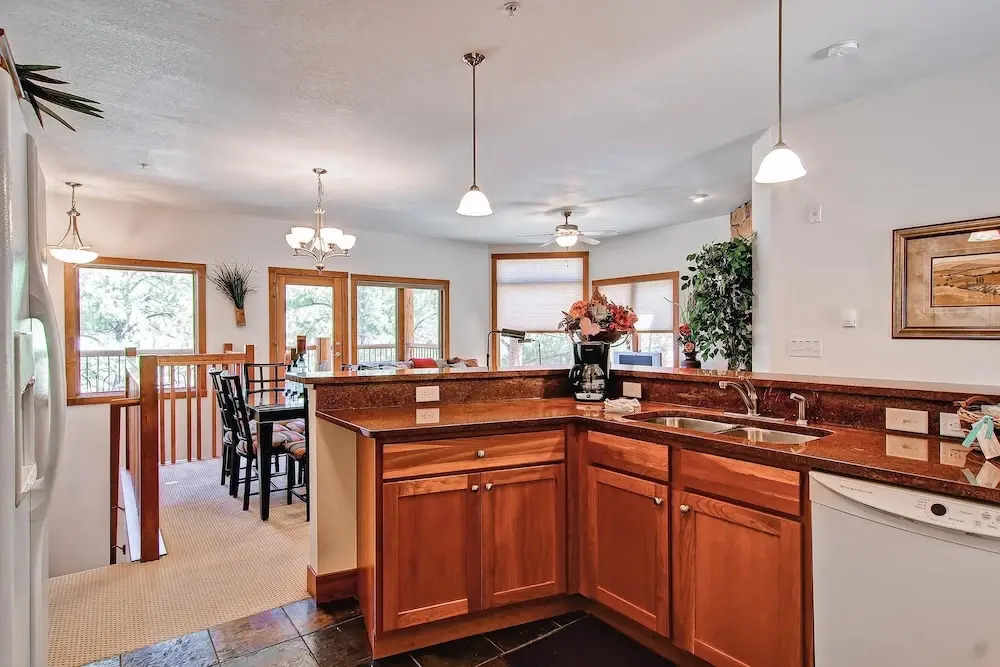 Black Canyon Inn Unit F3
