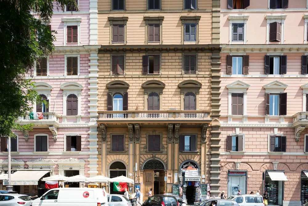 Vatican Dome View Apartment
