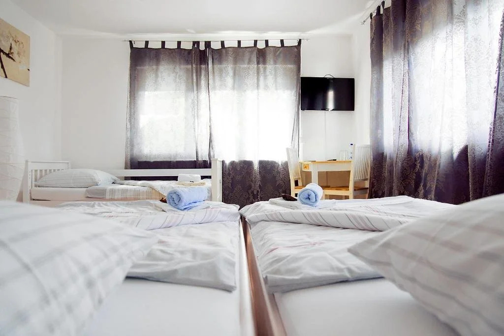 Hostel Villa Viva