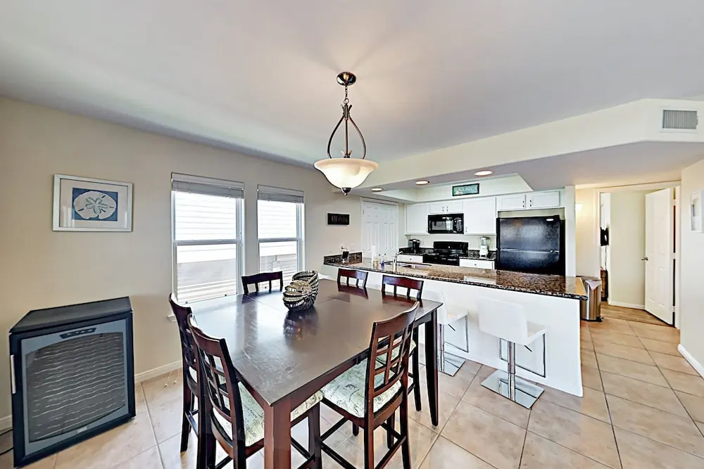 Canal 22108 - 3 Br Home